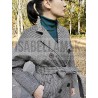 Модное женское пальто халатного типа